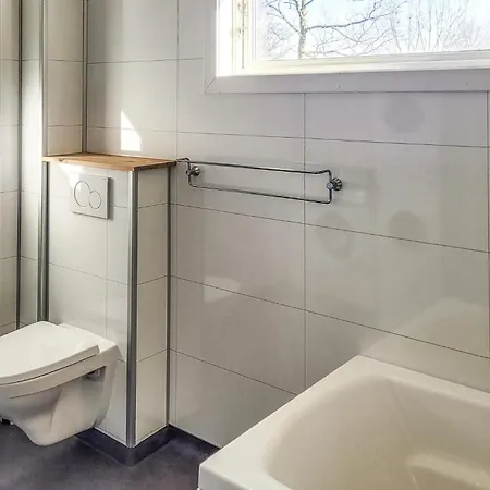 1 Bedroom Amazing In Стур